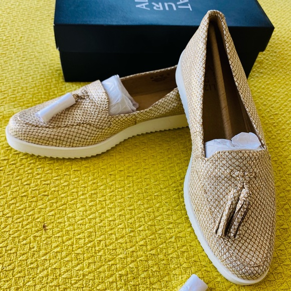 Naturalizer Rosalie metallic with tassels shoe - Picture 2 of 9